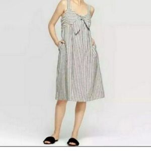 Creamy white linen dress with pockets! Who What Wear